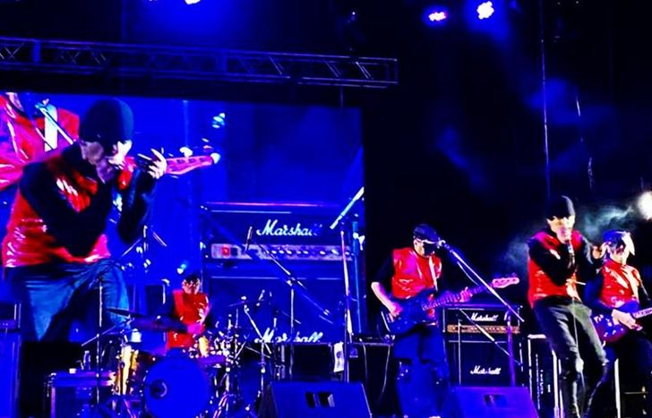 Los Brujos, en vivo.