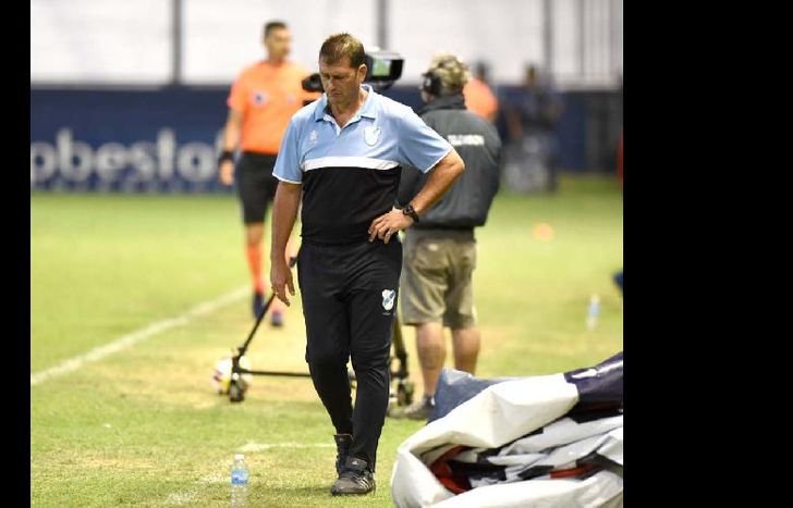 El técnico celeste todavía no definió el equipo.