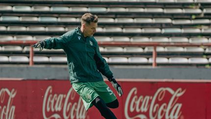 Diego Ruso Rodríguez nuevamente titular en Banfield.