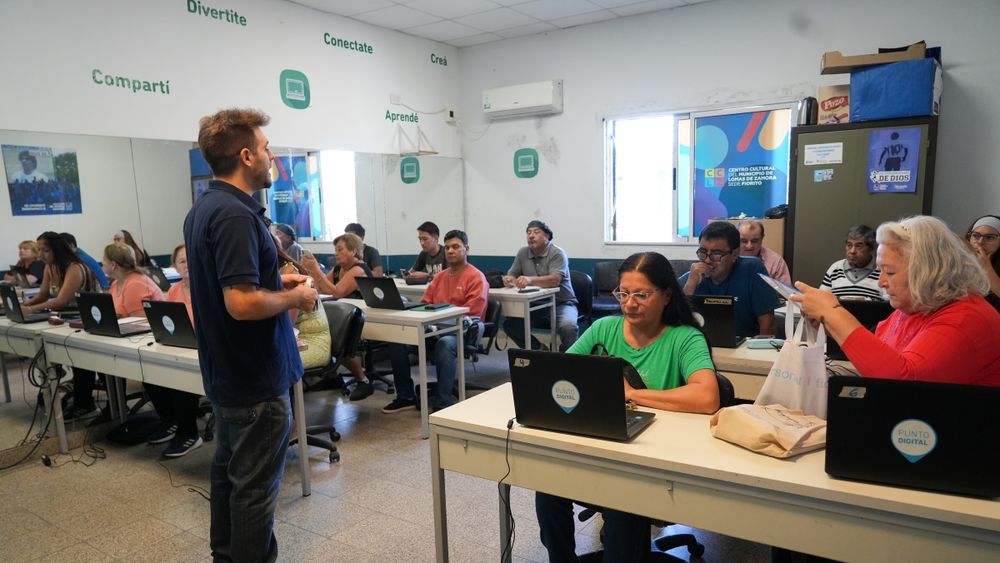 Todos los miércoles y jueves de abril darán clases en el Punto Digital Fiorito. Todos los miércoles y jueves de abril darán clases en el Punto Digital Fiorito.