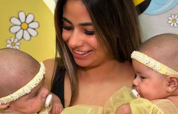 Daniela y sus gemelas.