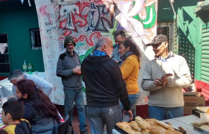 El Centro Barrial Tinku alberga a hombres de la calle.