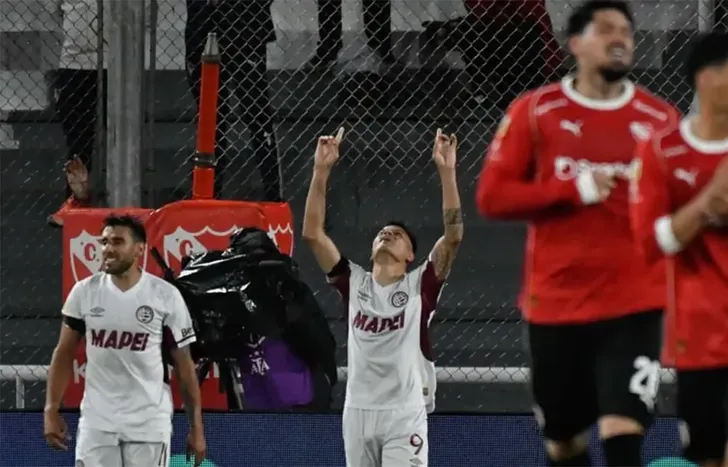 Walter Bou marcó para Lanús la última vez en Avellaneda.