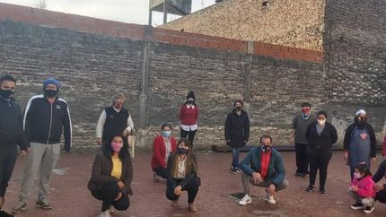 Vecinos unidos para ayudar.