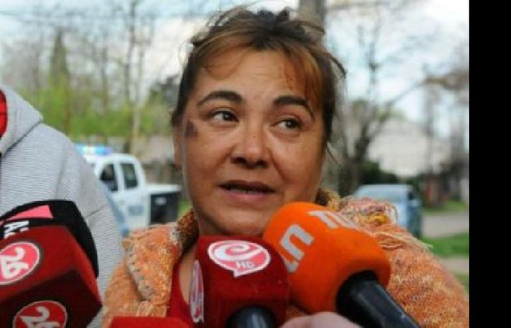 Está acusada de falso testimonio.