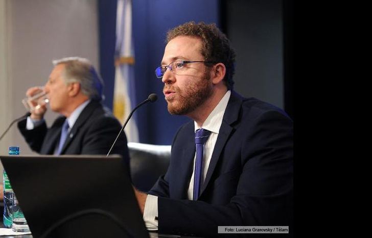 Juan José Aranguren, ministro de Energía y Sebastián Kind, subsecretario de Energías Renovables