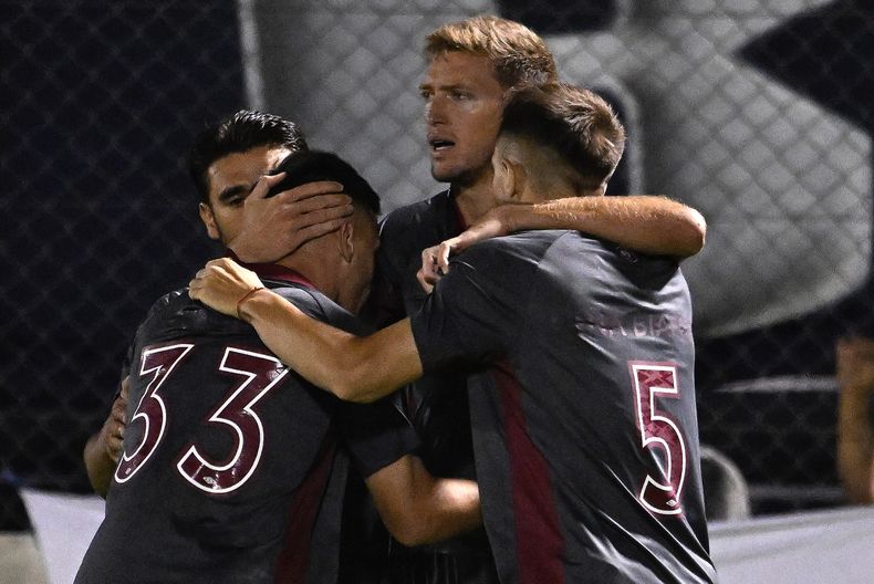 Rodrigo Castillo marcó el segundo gol de Lanús. Rodrigo Castillo marcó el segundo gol de Lanús.