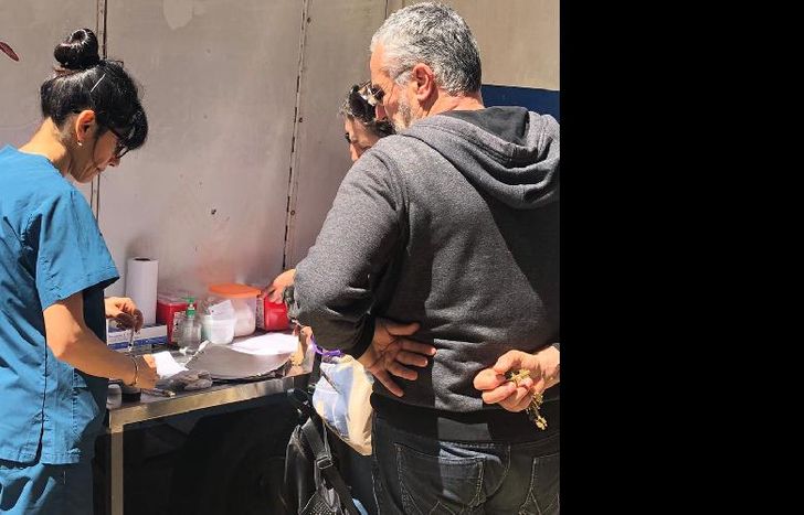 los profesionales también trabajaron viernes y sábado.