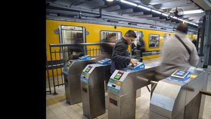 se suspendio el aumento del subte