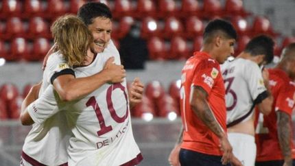 Burdisso anotó el único gol de la noche en Avellaneda. Burdisso anotó el único gol de la noche en Avellaneda.