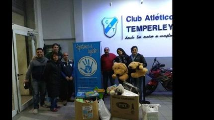 juntan alimentos en el club atletico temperley