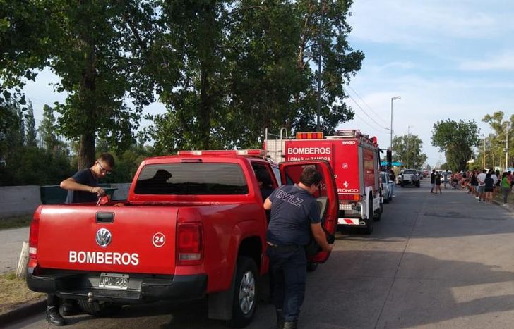 Un amplio operativo fue desplegado en el lugar de la tragedia.