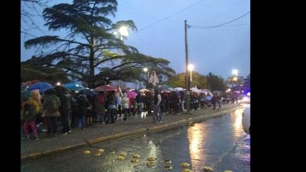 ezeiza: marcha de antorchas en defensa de la educacion publica