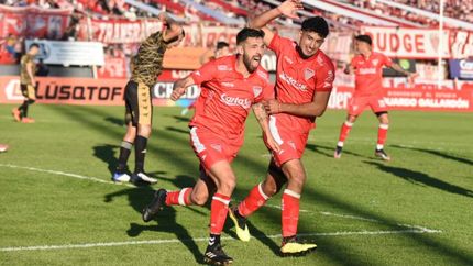 Así celebró Gallegos su gol ante Cañuelas. Así celebró Gallegos su gol ante Cañuelas.