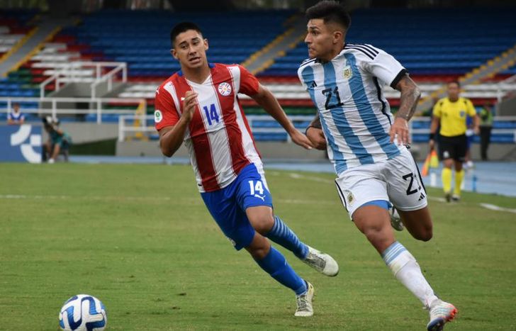 Derrota en el debut del Sudamericano.