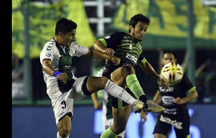 Defensa fue mucho para un Banfield muy frágil en defensa.