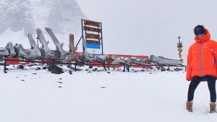 Débora en la Base Carlini, su lugar en el mundo.