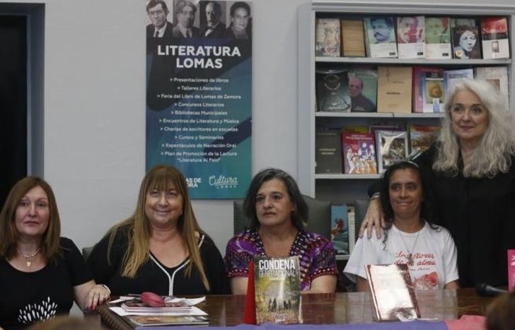 La literatura tiene un rol central en la cultura lomense.