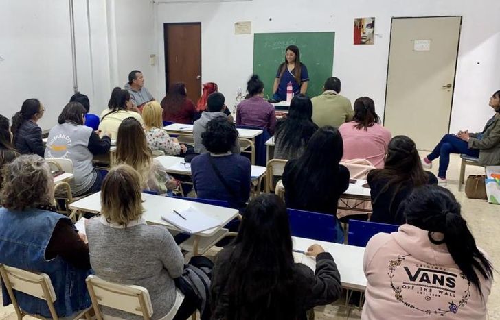 Los vecinos se capacitan para tener una salida laboral.