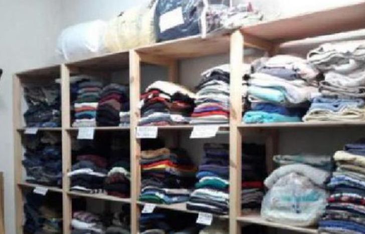 Entregan ropa limpia todos los sábados.