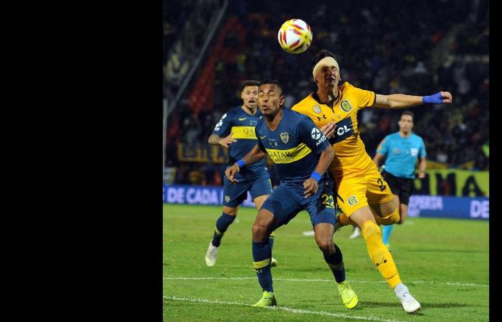 El colombiano Villa fue el jugador más desequilibrante de la final de la Supercopa Argentina.