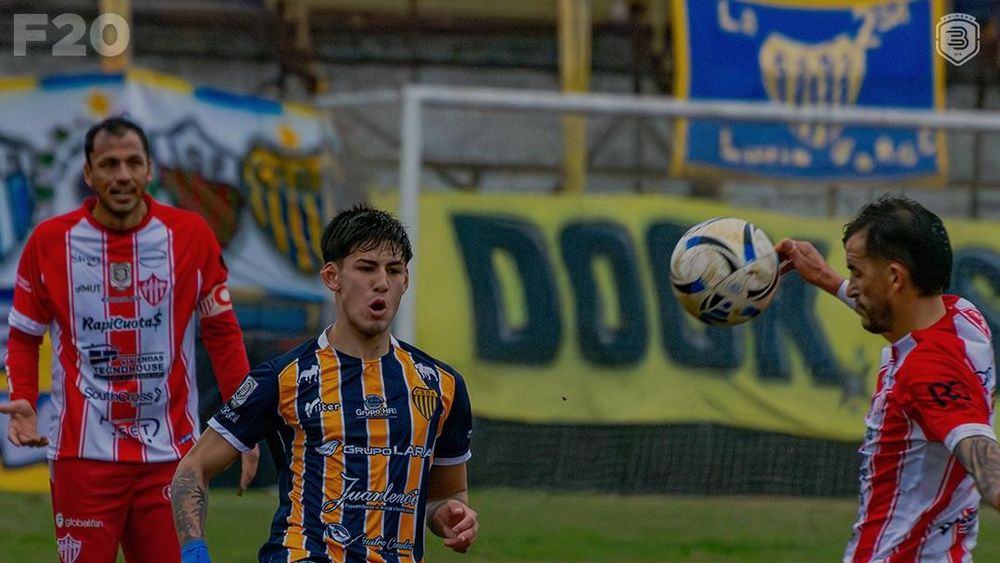 Talleres y Dock Sud repartieron puntos. Talleres y Dock Sud repartieron puntos.