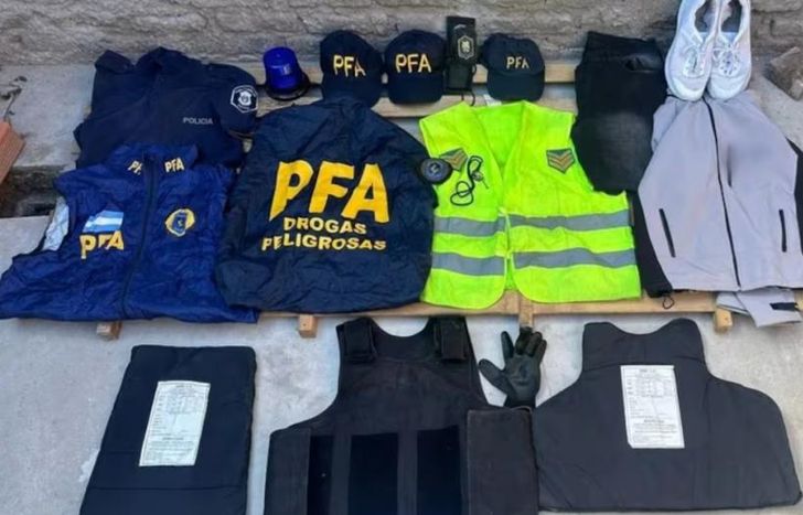 Elementos incautados en los allanamientos en Budge y CABA.