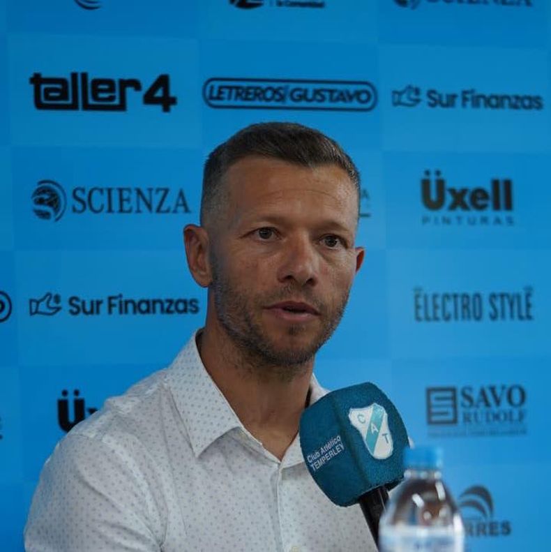 El nuevo DT de Temperley lo quiere a Angelini.