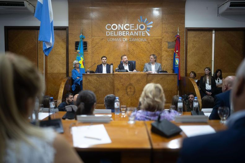 Federico Otermín dio inicio a las Sesiones Ordinarias en el Concejo Deliberante de Lomas de Zamora.