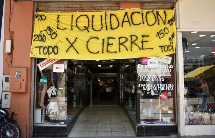 Continúa el fenómeno de comercios vacíos o cerrados por la crisis económica.