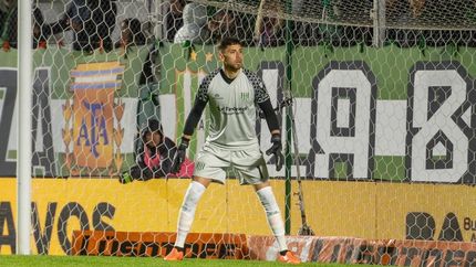 Facundo Sanguinetti, el dueño del arco de Banfield.
