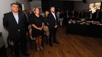 El brindis se realizó ayer con autoridades municipales y provinciales.