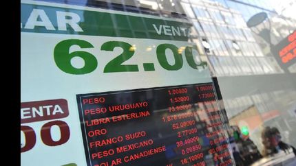 dolar sin freno: marco un nuevo record y llego a $62,37