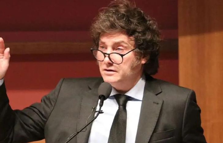 Aseguran que es mentira que el Gobierno de Javier Milei haya evitado la hiperinflación.