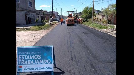 el plan de pavimentacion avanza en los distintos barrios de lomas