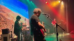 La banda en vivo.