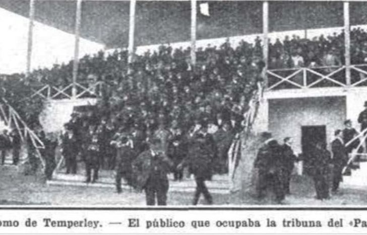 Una de las gradas del antiguo Hipódromo de Temperley.
