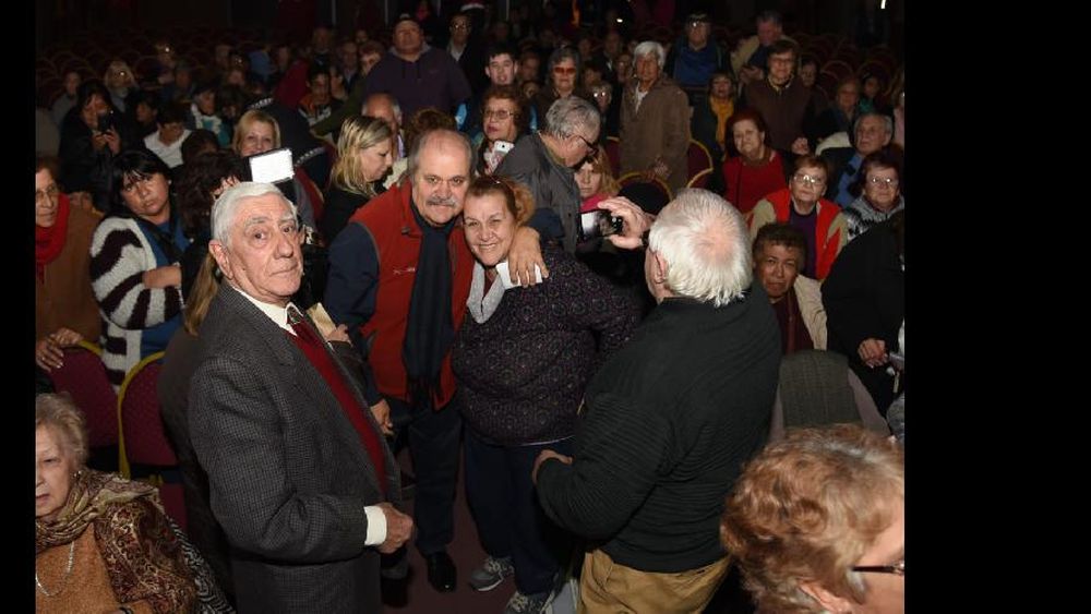 Entregan diplomas a vecinos con mayor historia de Ezeiza