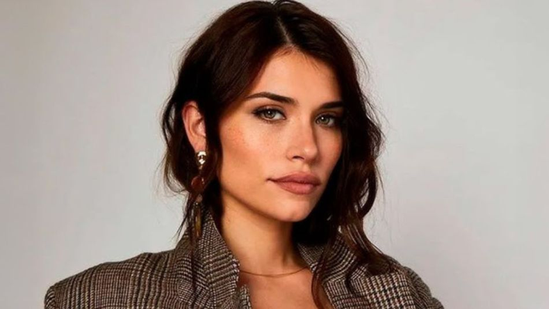 Eva de Dominici, cerca de Superman. 