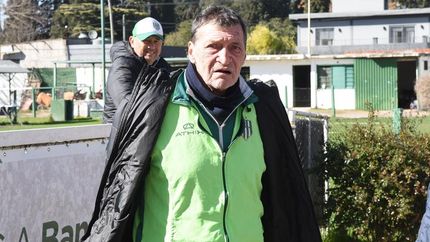 Falcioni busca un volante de Boca.