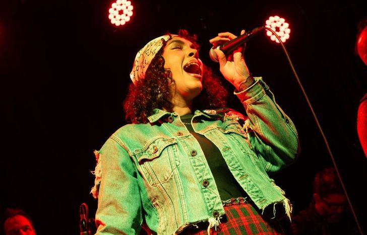 Dina Indarte, en vivo.&nbsp;