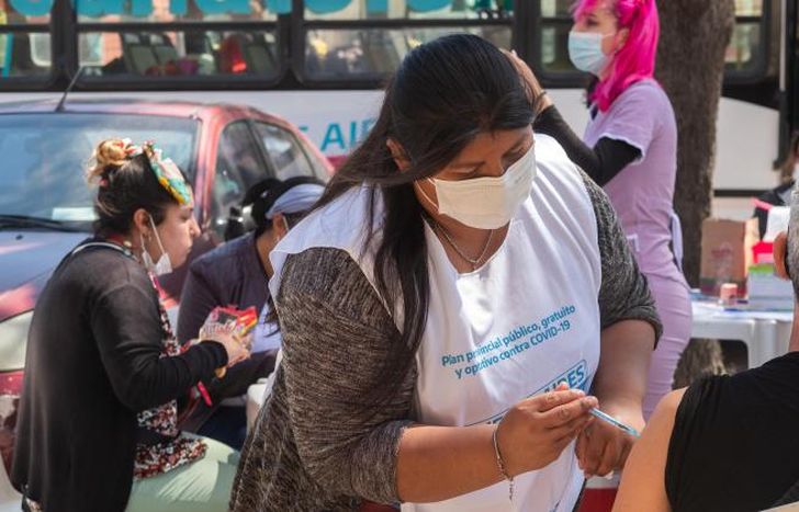 En la Provincia ya recibieron dos dosis 8 millones de personas.