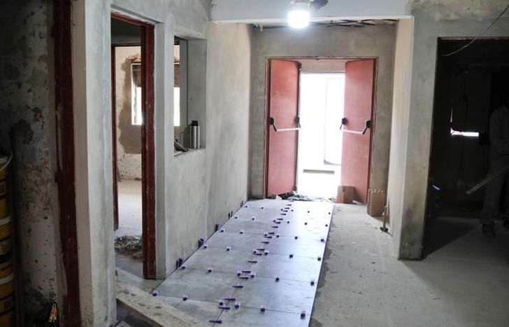 Construyen nuevos consultorios y salones.