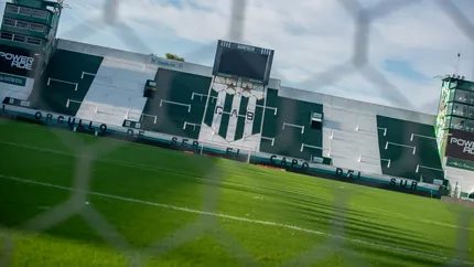 Banfield, nuevamente con el problema de las inhibiciones. Banfield, nuevamente con el problema de las inhibiciones.
