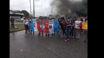 familiares y amigos de jonathan benitez se movilizaron para pedir justicia