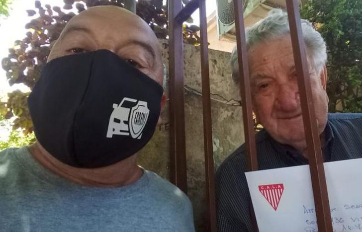 Los Andes reconoció al socio vitalicio y modelo viviente.