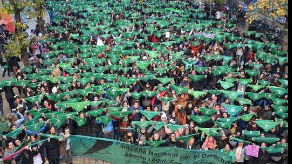 Aborto: encuentro de estudiantes secundarios