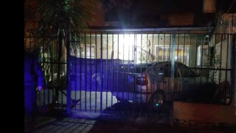 Claypole: entró a robar en una casa de policías y lo mataron de seis balazos