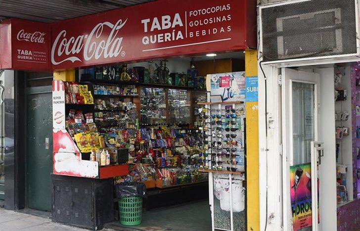 El kiosco funciona atiende a los vecinos hace varias décadas.