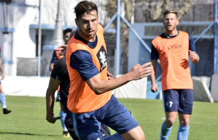El delantero Ramiro Costa jugó un tiempo en busca de su mejor puesta a punto.